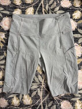 Sz 10 Lululemon High-Rise Women's Bike Shorts